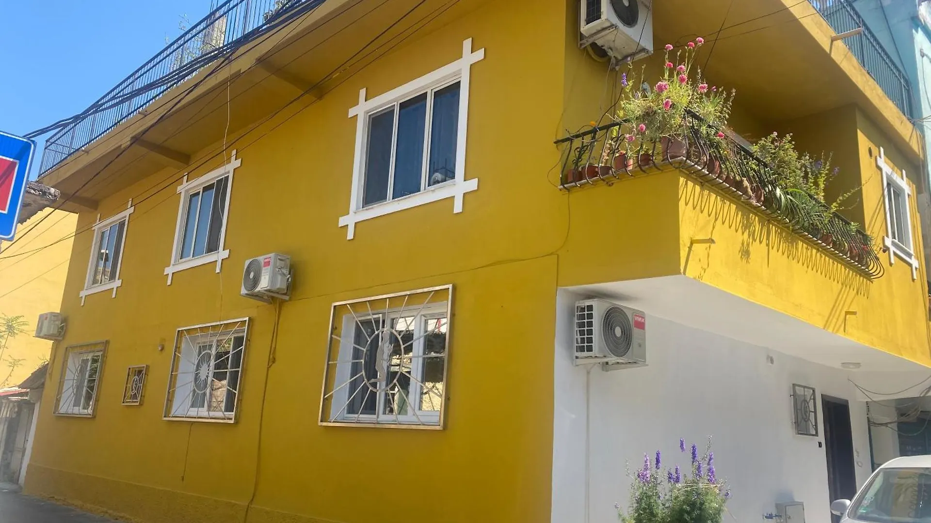 דירה טיראנה Cozy Centrally Located Room For Up To Three Or Four Guests Family Rooms 10 Min Walk From City Center